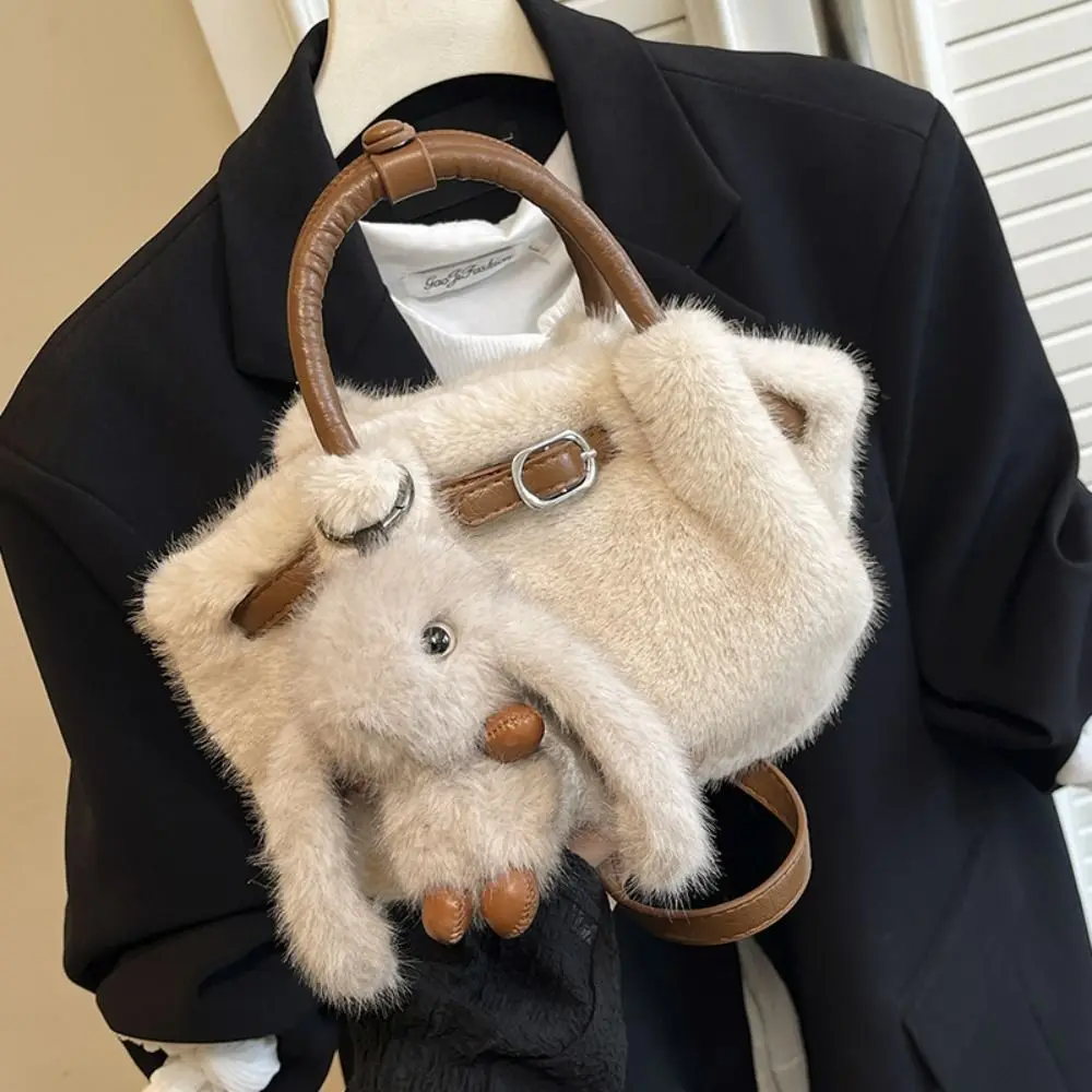

Fashion with a Rabbit Pendent Fluffy Crossbody Bag Elegant Texture Cute Shoulder Bag Simple Carry Bucket Bag Women
