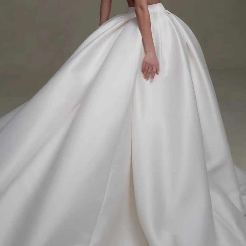 تنورة زفاف كبيرة الحجم قابلة للإزالة من الساتان قابلة للانفصال ذيل زفاف مطوي لحفلات الزفاف والحفلات الراقصة تنورة مخصصة 2026 #2