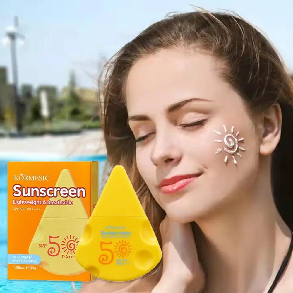 SPF 50+ Lightweight Sunscreen Refreshing Non Greasy Whitening Skin Oil Care Facial Control Waterproof 30g Sweat-proof O7N8