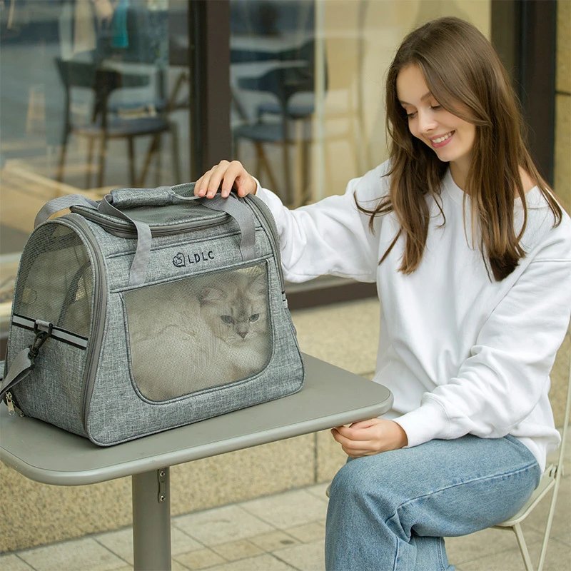 

Breathable Portable Cat Carrier with Large Side Window Folding Oxford Cloth Multiscene Outdoor Travel Cat Nest Pet Supplies