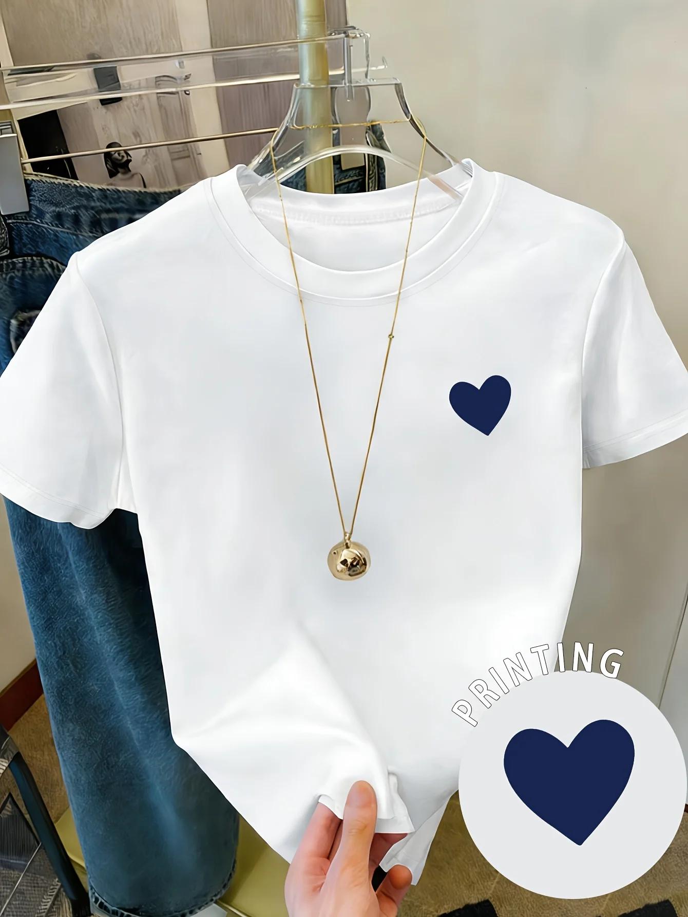 Women's Simple Heart Pattern Print Casual Round Neck Short Sleeve T-Shirt 90s Summer and Spring Tees Tops Clothes Femme