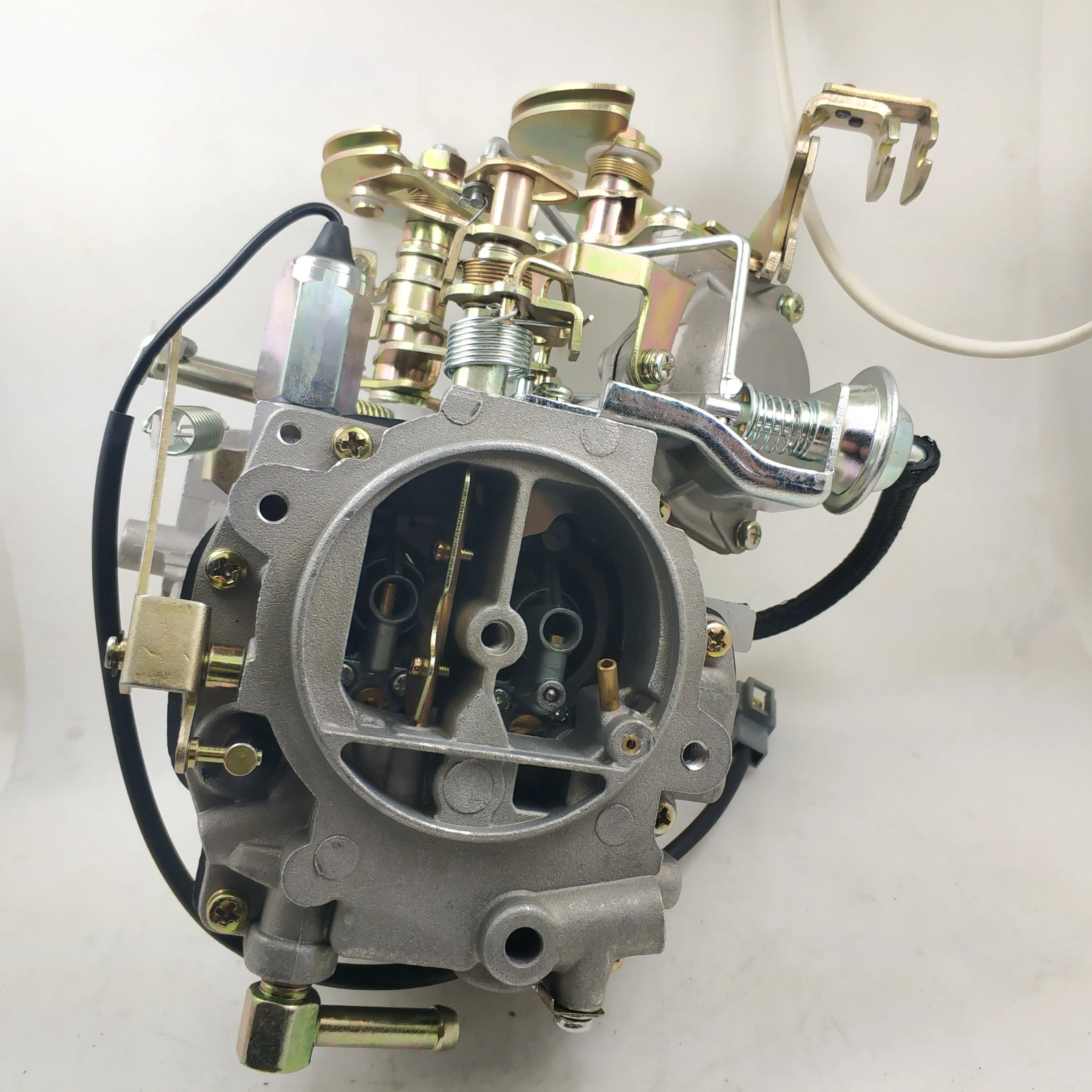 

MAZDA B3 CARBURETOR B315 13 600 B315 13 600C FIT for B2200 2.2L Mazda 626 PICK up Bongo LASER CAPELLA B1600