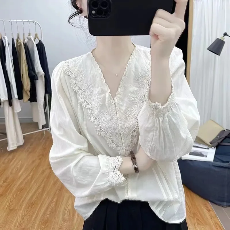 

Female Solid Color Lace Blouse Jacket Korean Ladies V-neck Long Sleeves Top Coat Spring Autumn Women Petal Sleeved Loose Shirts