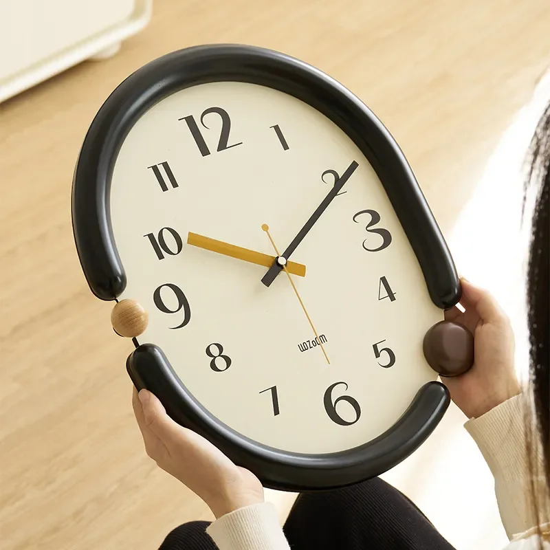 For Wozoom House Quasi-Non-Punching Wall Clock Living Room Simple Atmosphere 2026 New Creative Light Luxury Wall Hanging