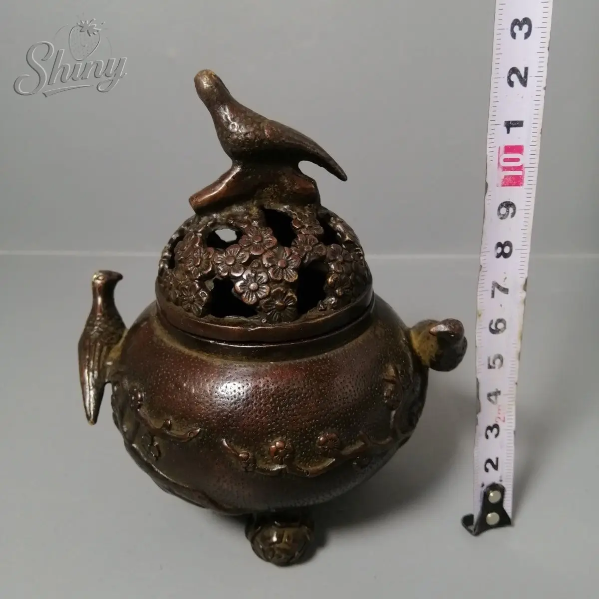Antique Bronze Magpie Incense Burner Hand Carved Flower Ornament Living Room Feng Shui Statues for Decoration
