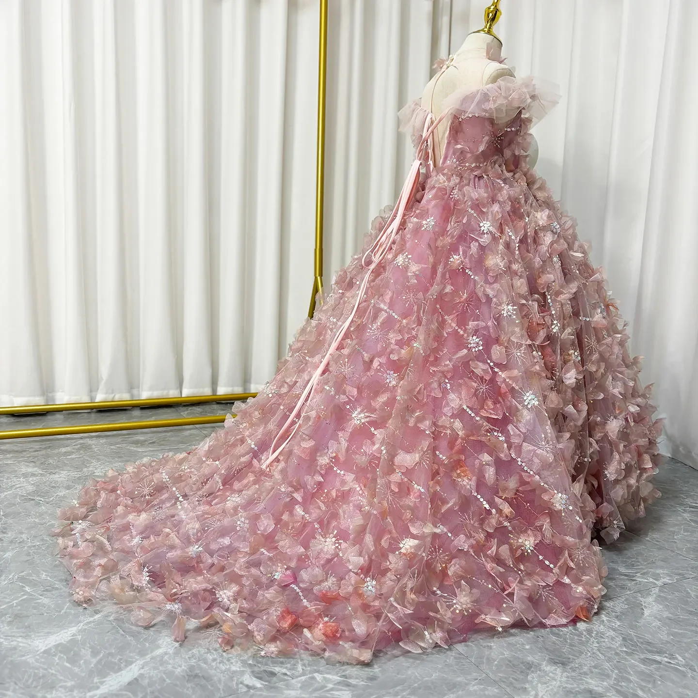 Robe de luxe rose pour filles, avec fleurs, princesse, fête d'anniversaire, de mariage, robe de sainte Communion pour enfants, 2025