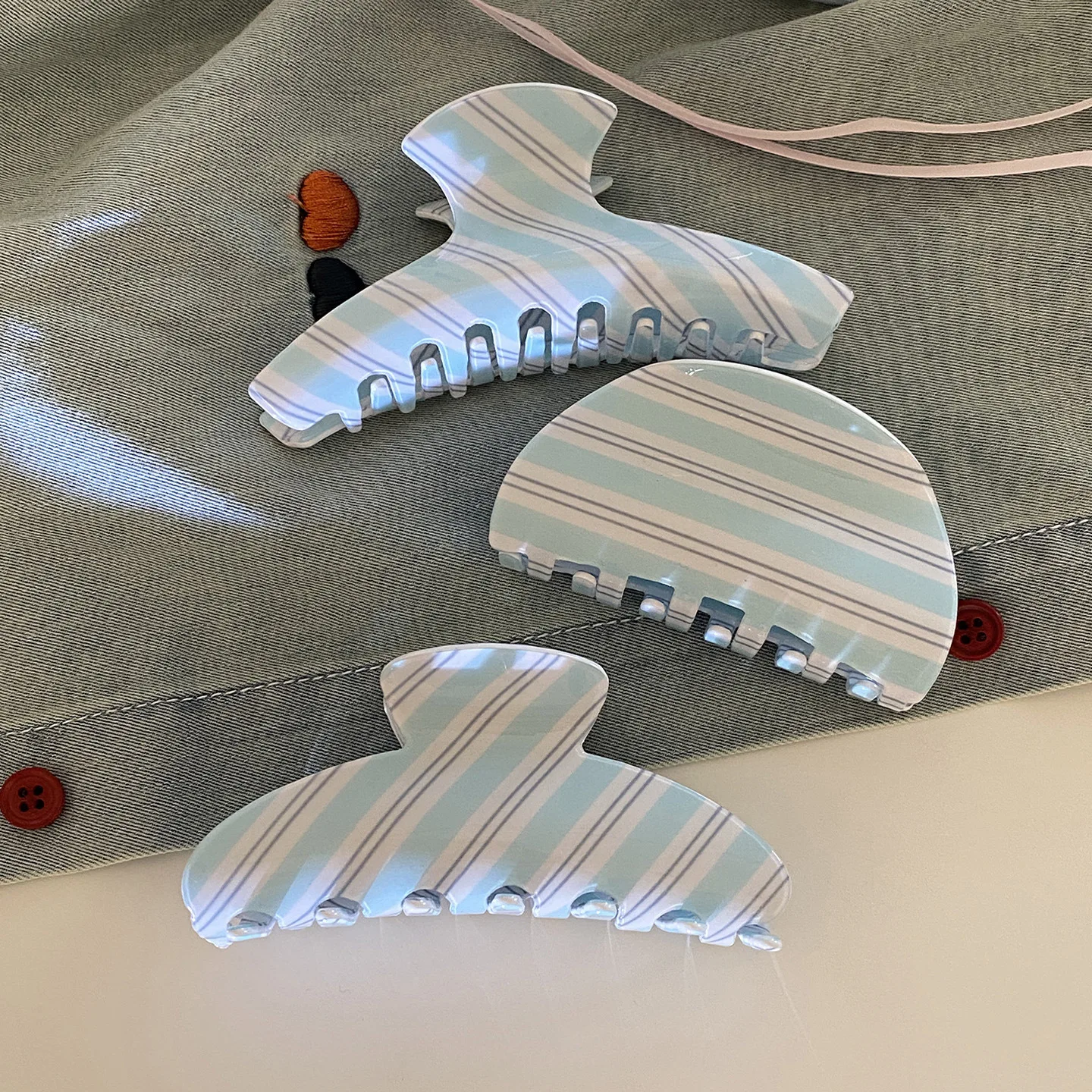 

2025 NEW Blue Stripe Series Acetate Hair Claw Korean Style Claw Clips Summer Crab Hair Clips for Women Girls Hair Accessories