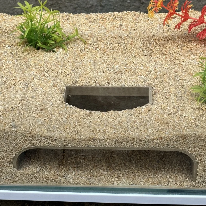 魚とエビの洞窟水族館の装飾、エビと稚魚のシェルター