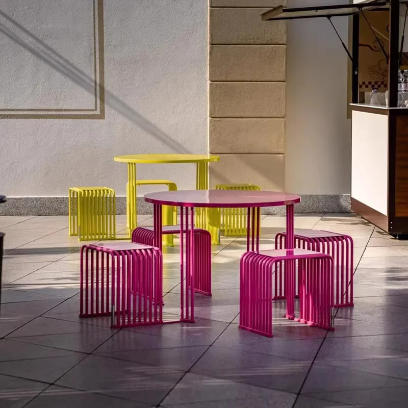 

Internet Celebrity Light Luxury Outdoor Integrated Metal Tables and Chairs Outdoor Shopping Mall Layout Leisure Tables and C
