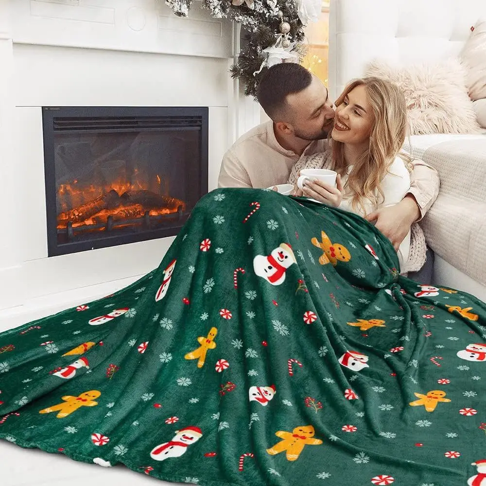 

Vibrant Green Blanket with Snowflake Snowman Figurine Gift Walking Stick Pattern Large Size for Two Sofa Fireplace Office Car