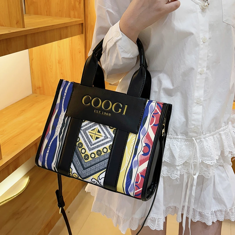 

Sophisticated Luxury Leather Shopper Bag for Women Featuring Elegant Solid Color Design Casual and Business Use