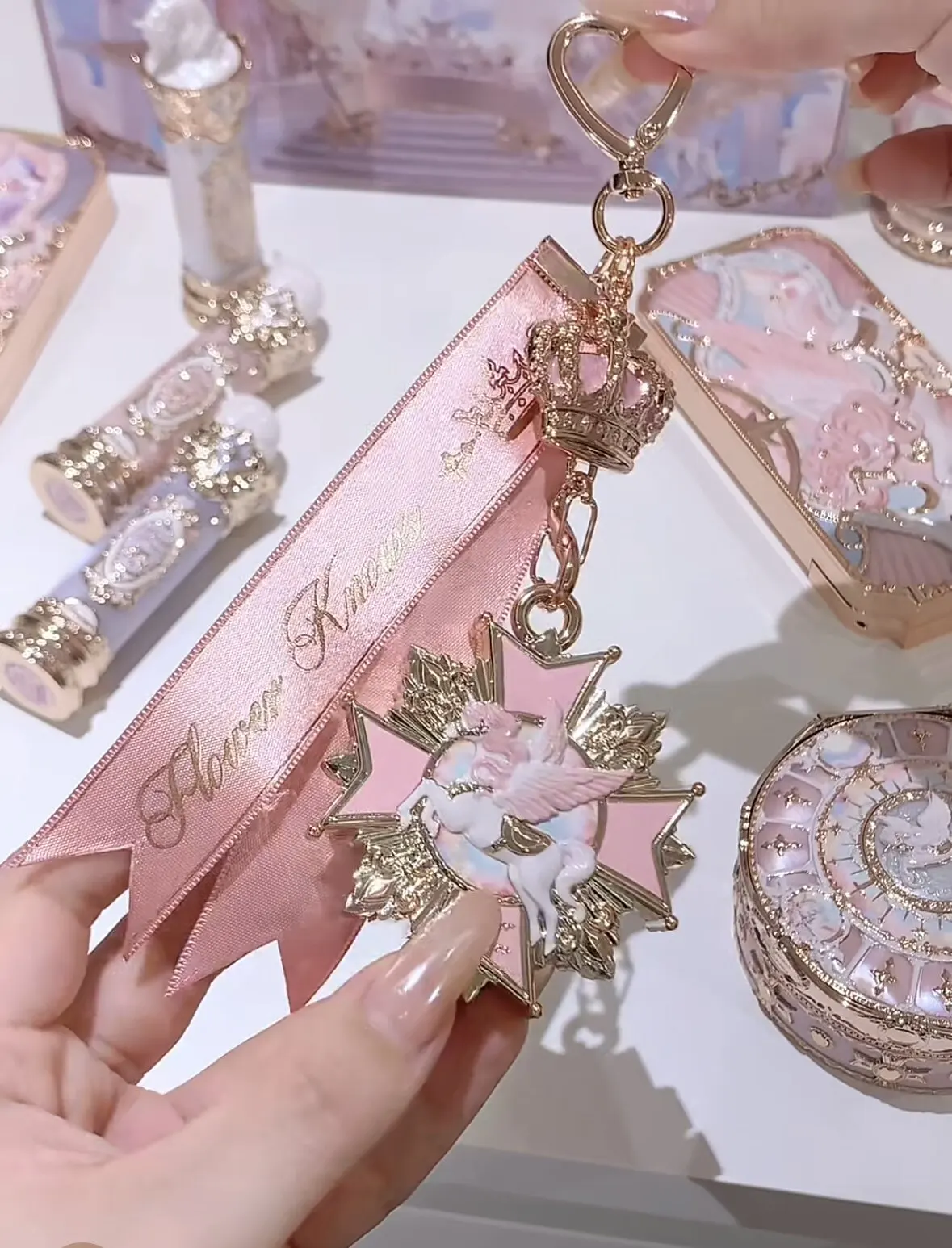 Flower Knows New Knight Unicorn Series Four Color Eyeshadow Pendant Aegyo saliva powder Highlight Brightening Grooming