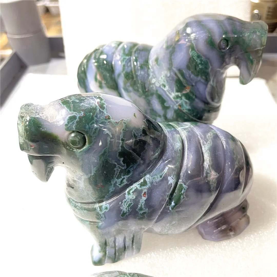 Natural Gems Moss Agate Crystal Made Walrus Elephant Seal Figurine Sea Ox Animal Handicraft Store Decorative Items Supplier