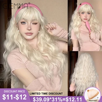GEMMA uzun kıvırcık dalgalı platin sarı sentetik peruklar kadınlar için patlama ile doğal saç Cosplay parti Lolita peruk isıya dayanıklı