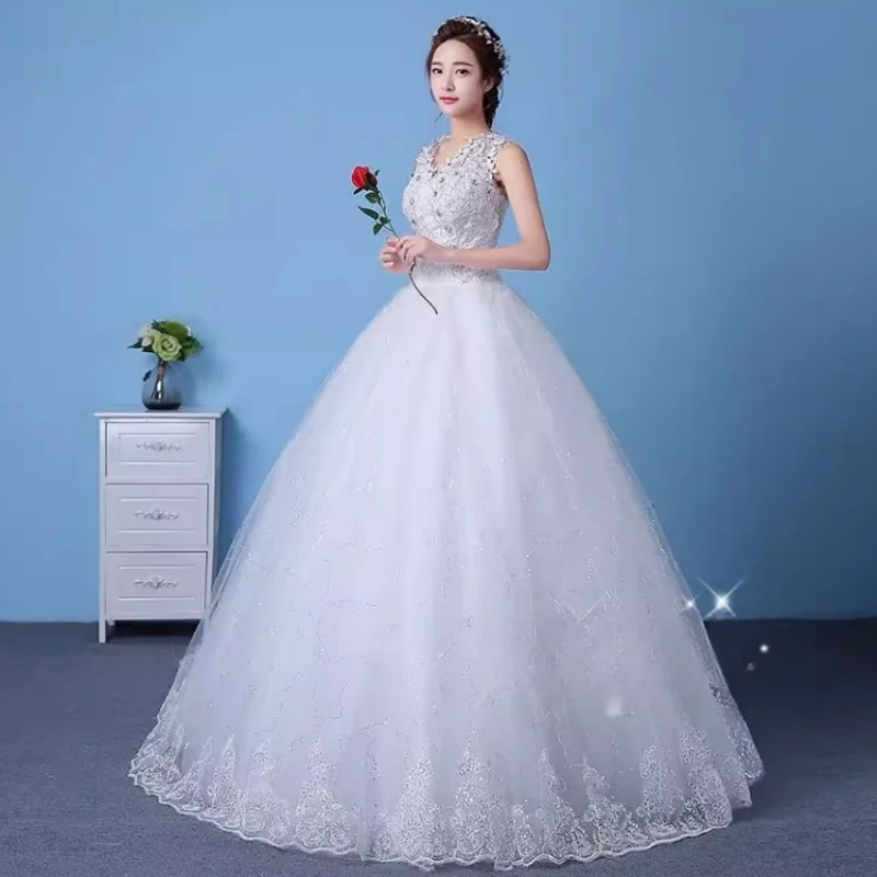 It's Yiiya Wedding Dresses Lace Sequins Beads V-neck Sleeveless Lace up Princess Floor-length Plus size Bride Ball Gowns XN030