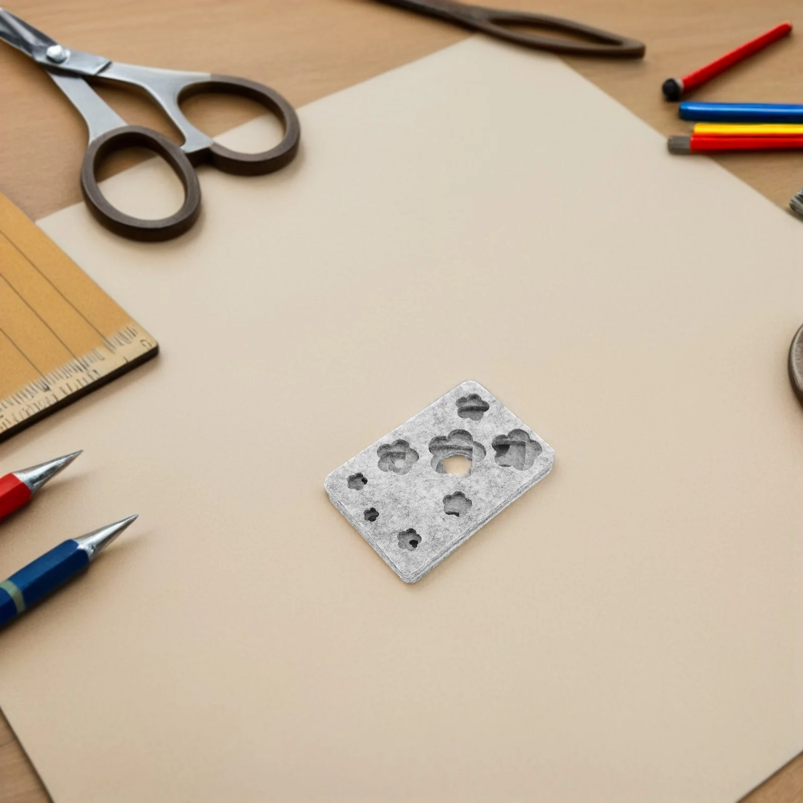 

10Set Wool Felt Mold Templates Heart Flower Shapes DIY Needle Felting Craft Kit Stencils for Home Decoration Design