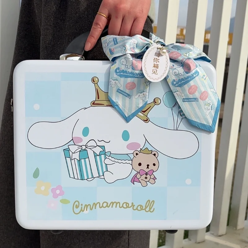 

Sanrios Travel Bag Birthday Gift Box Anime Cinnamoroll Cosmetic Case Figure Child Girl Gift Portable Storage Box Leisure Travel