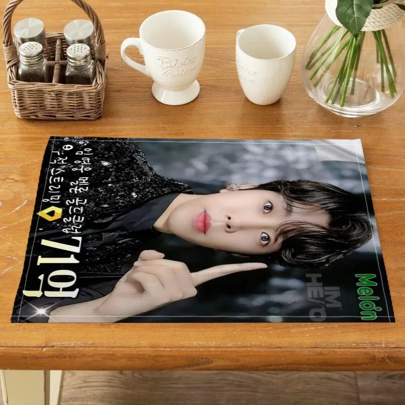 

Custom Lim Young Woong Kitchen Placemat Dining Table Mats Drink Coasters Western Pad Cotton Linen Cup Mat Home Decor 0425