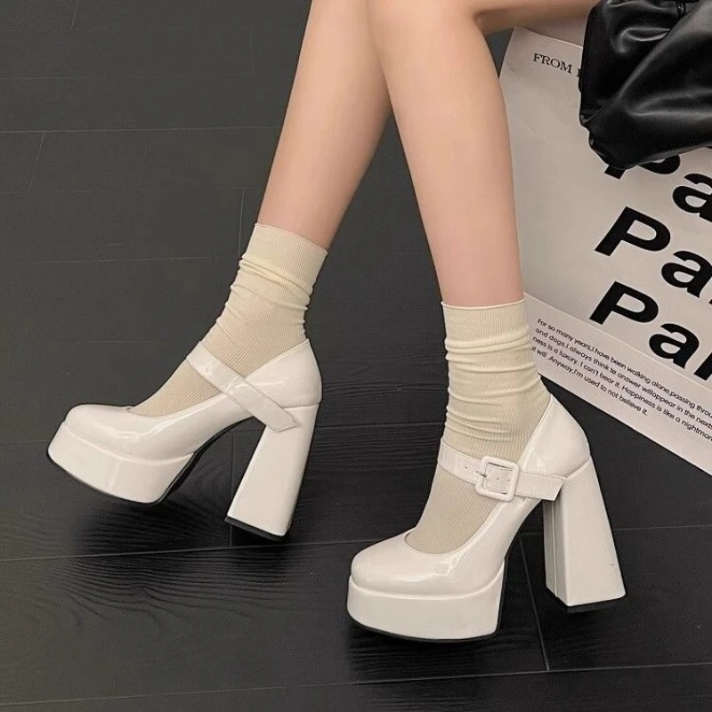 

Spring New Arrival Vintage Mary Jane Shoes French Patent Leather Petite Chunky Heel High Heels Women Single Shoes Wedding Dress