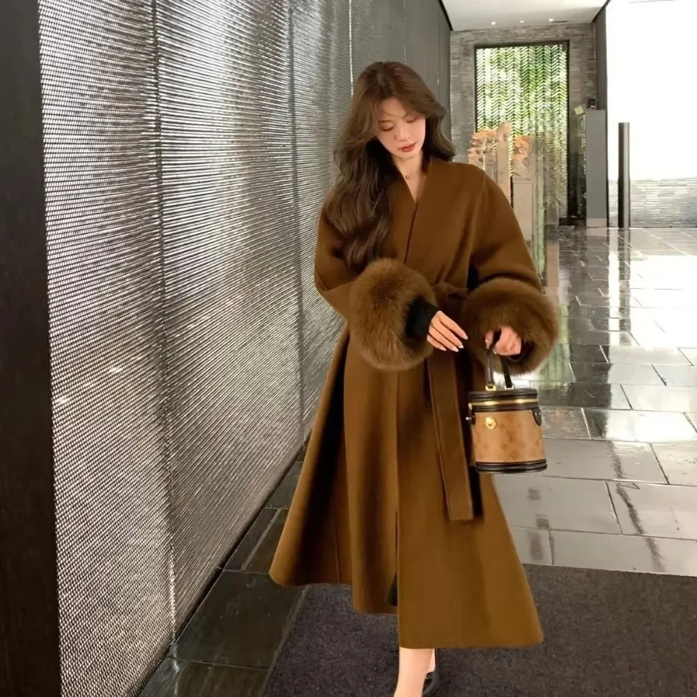 Manteaux à grand col en fourrure pour femmes, veste en vraie fourrure, ample, mode, vêtements d'extérieur élégants et chauds, manteaux en laine avec ceinture, nouvelle collection 2025