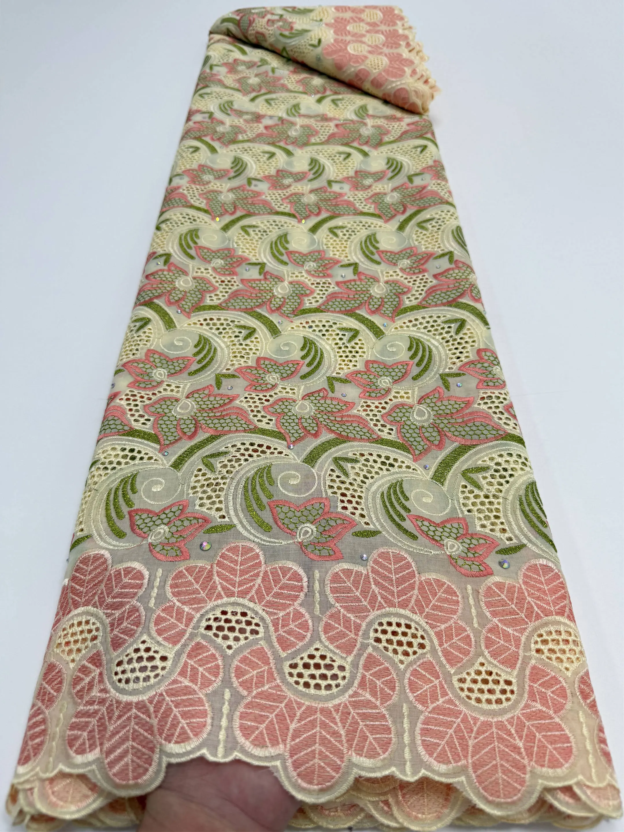 

Swiss Voile Cotton Lace Fabric 2026 Nigerian African Style for Women High-Quality 5 Yard Roll for Dubai