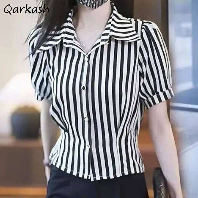 

Шикарные рубашки для женщин, летние универсальные рубашки с принтом и коротким рукавом для среднего возраста, повседневные с отложным воротником, простой дизайн, новые однобортные