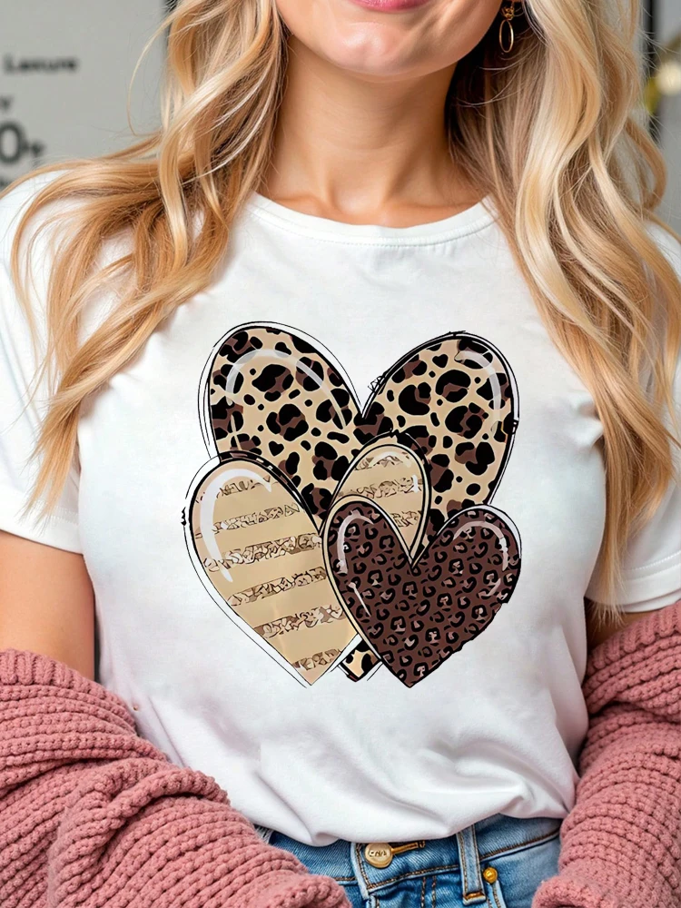

Women Leopard Heart Print T-Shirt for Valentine's Day Gifts Casual O-Neck Short Sleeve T-Shirt Streetwear Fashion Women's Clothi