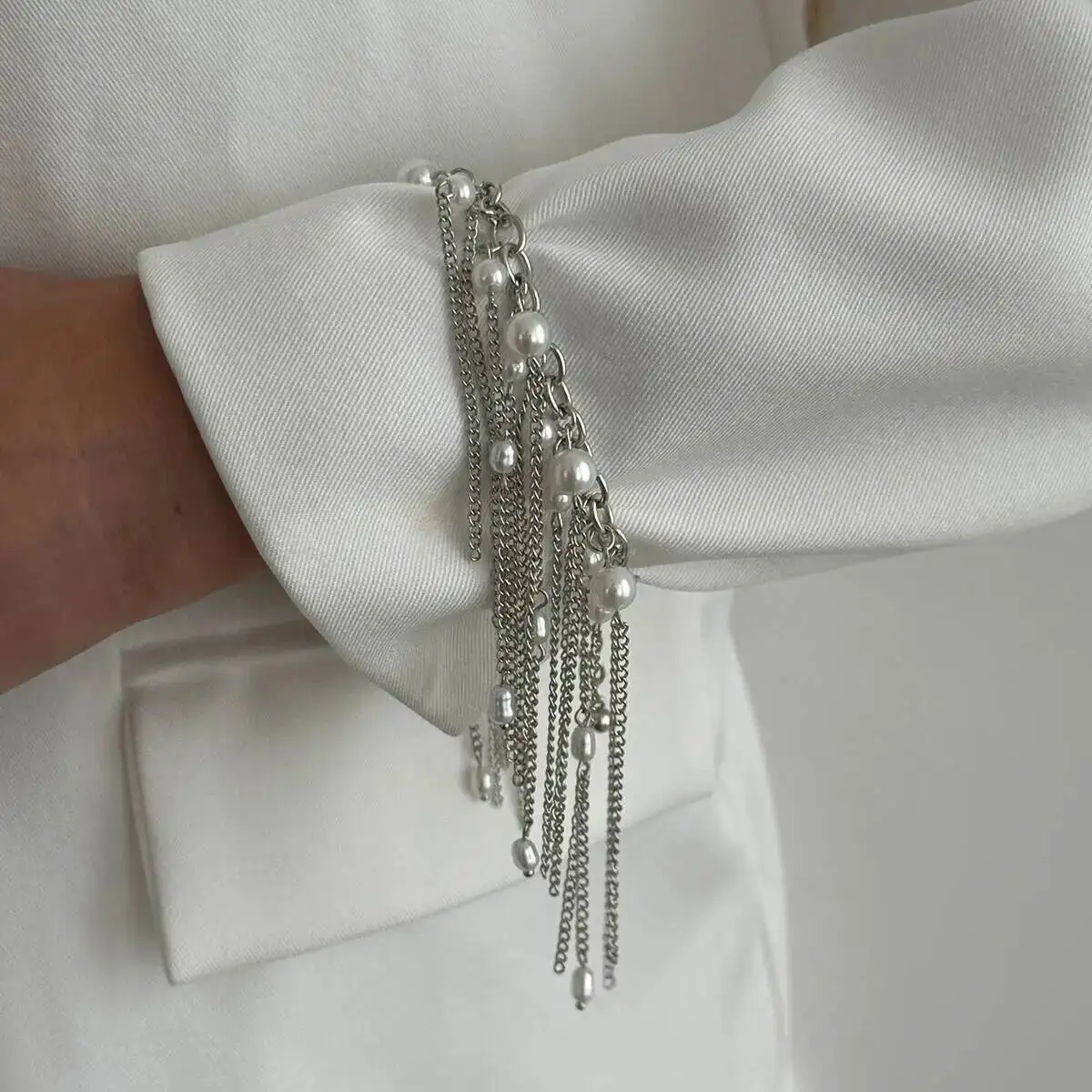 SHIXIN Elegant Imitation Pearl Cuff Bracelet for Women Temperament Silver Color Metal Tassel Chain Bracelet 2026 Fashion Jewelry