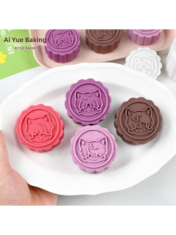

ternoon Tea Sle Baking Tools Cartoon Love And Deep Space een Bean Cake Mooncake Mould Portable Kitchen Utensils for Eve...