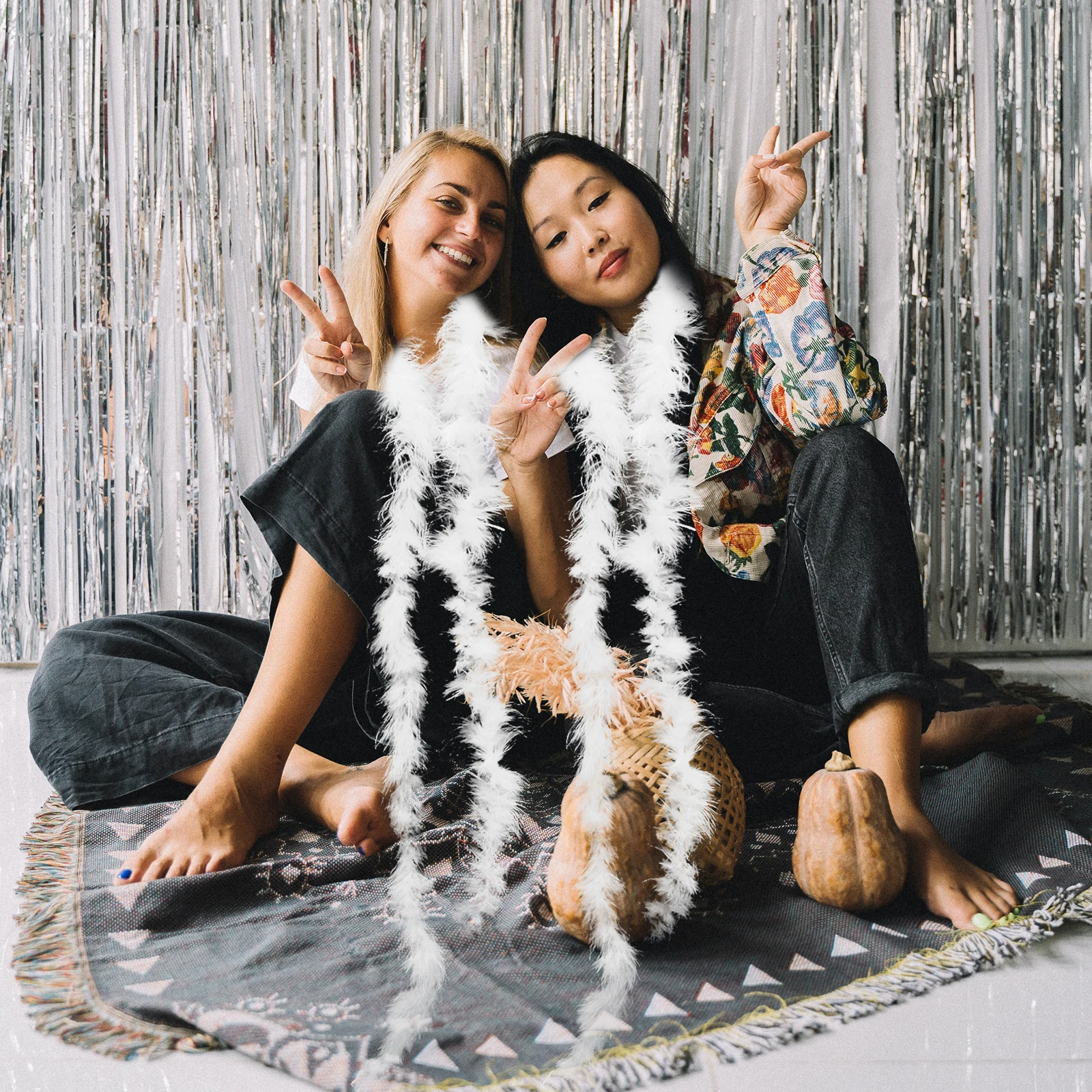 

2Pcs Turkey Plumes Boa DIY Craft Decor for Fancy Dress Party Supplies Costume Accessories Home Supplies Plumes Craft,plumes Trim