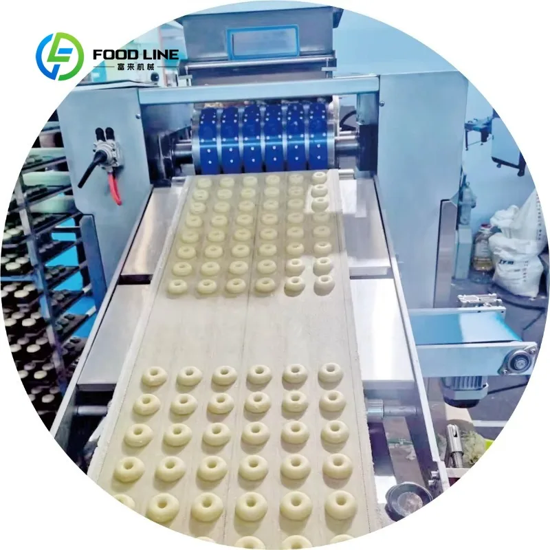 Customized Commercial Automatic Soft & Crispy Biscuit Molding Machine / Functional Small Bakery Cookie Making Machine