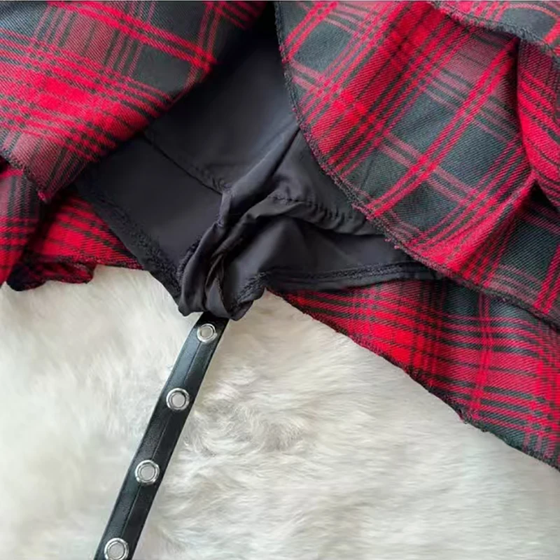 Рисунок 6 - Женский новый жилет-бретелька в