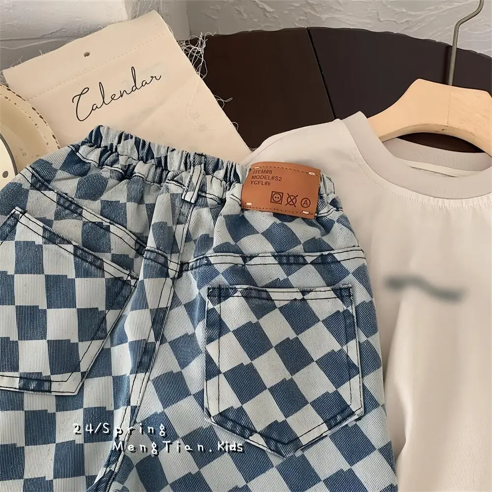 VERHOGEN 2026 Lente Kinderen Jongens Denim Broek Argyle Plaid Baby Jongens Rechte Broek Losse Leisure Veelzijdige Babys Jongen Jeans Broek