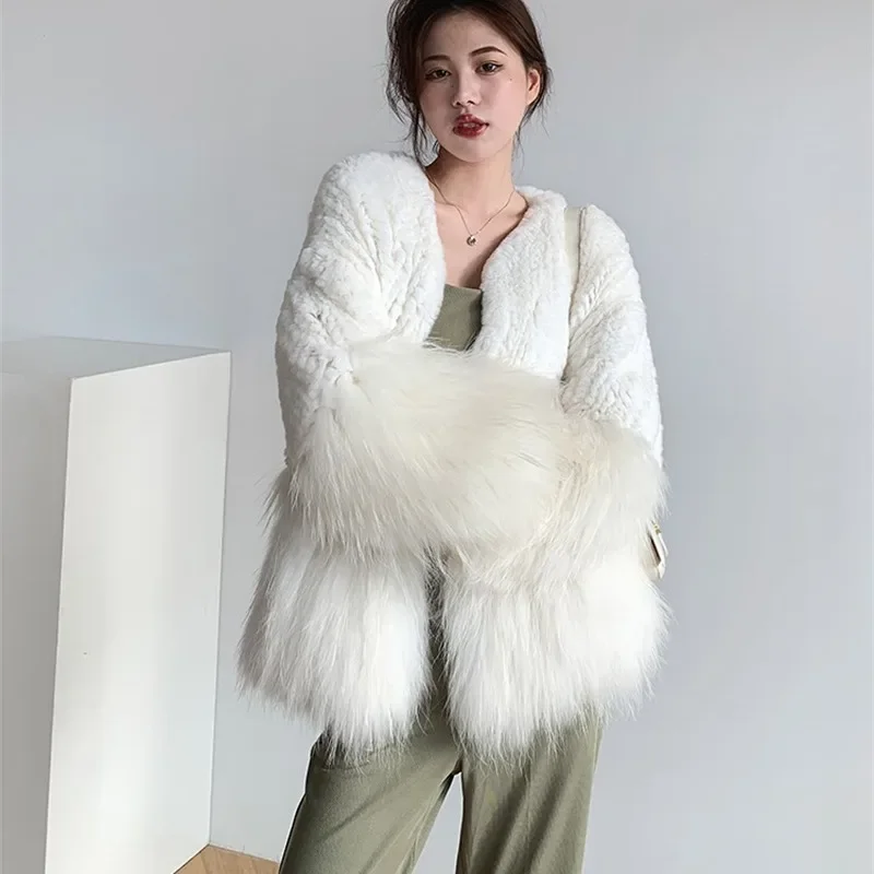 New Model 2023 Women Autumn Rabbit Fur Spliced Raccoon Fur Woven Coat for Winter Outwear Faux Fur Mid Length Version Coat Jacket