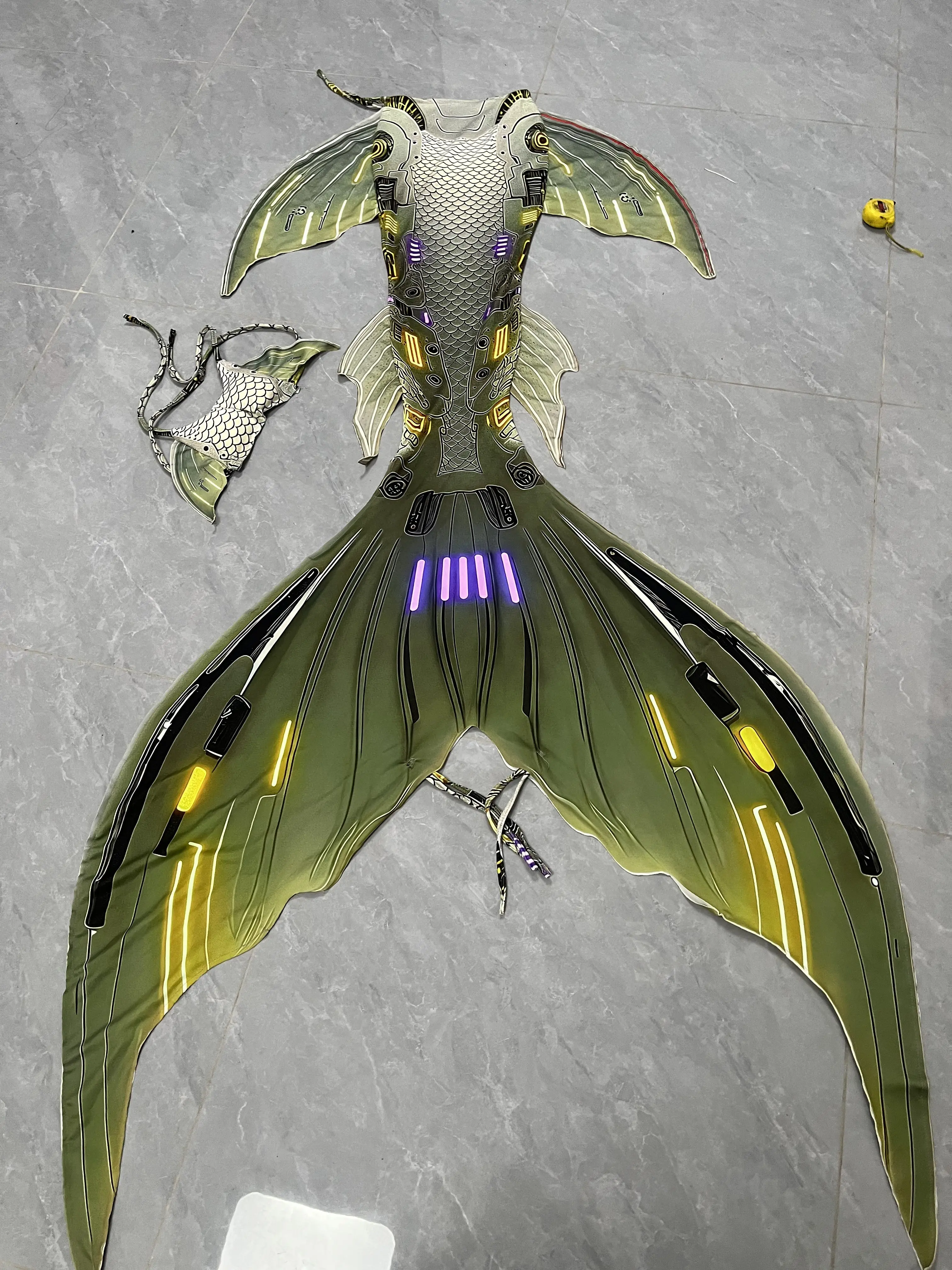 

Mermaid Costumes For Aquarium Performances New Gradient-Color Mermaid Costumes Adult-Sized Mermaid Costumes With Large Tails