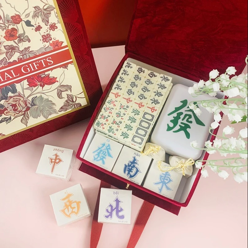 Hot Mini Portable Mahjong 24mm High Quality 144pcs mahjong set with Fai Light travel Funny Creative gifts Table Board Game MJ67