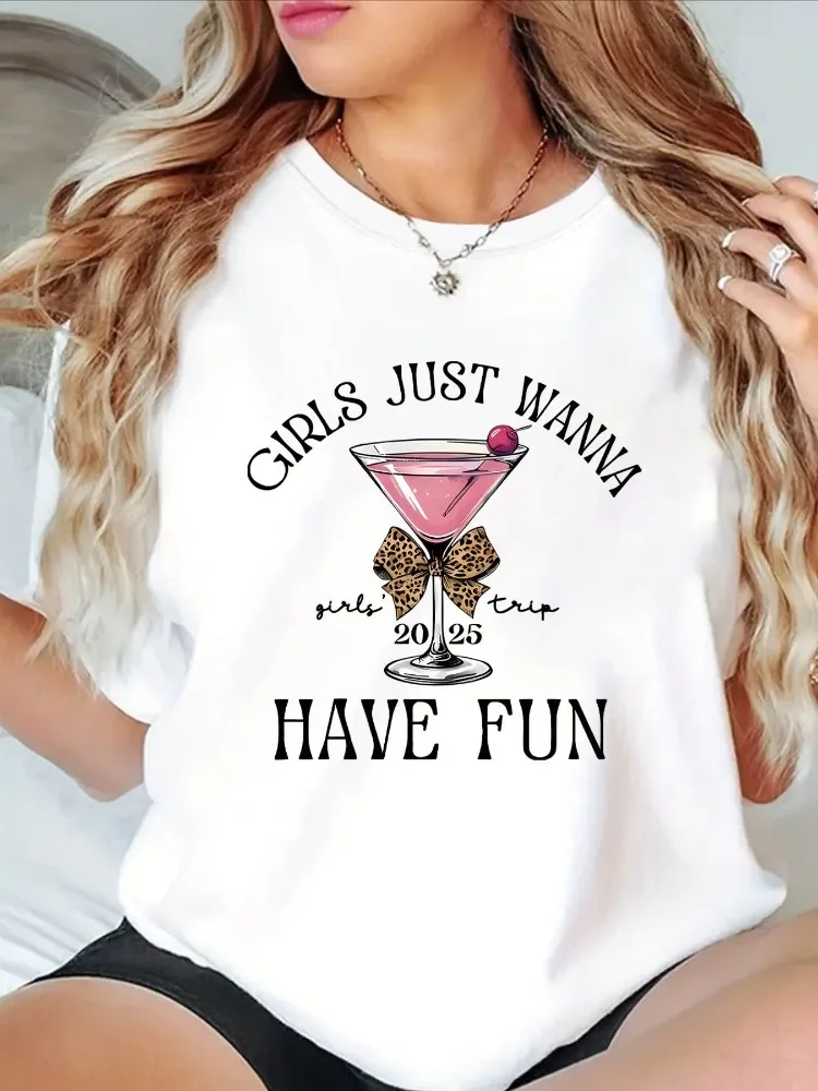 

Women's cocktail printed T-shirt top casual wear fashionable short sleeved playful printed design women's T-shirt