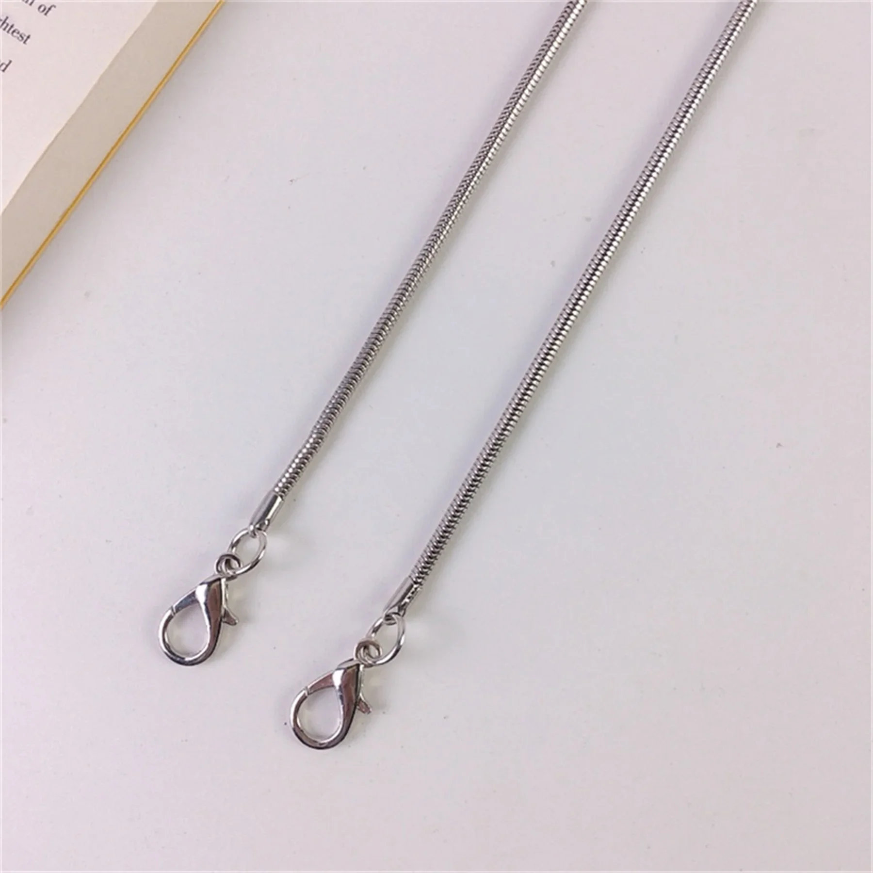 Sr الفاخرة الهاتف المحمول Crossbody الأشرطة الحبل سوار معدني سلسلة آيفون 14 13 برو ماكس سامسونج فليب 4 S23 الترا