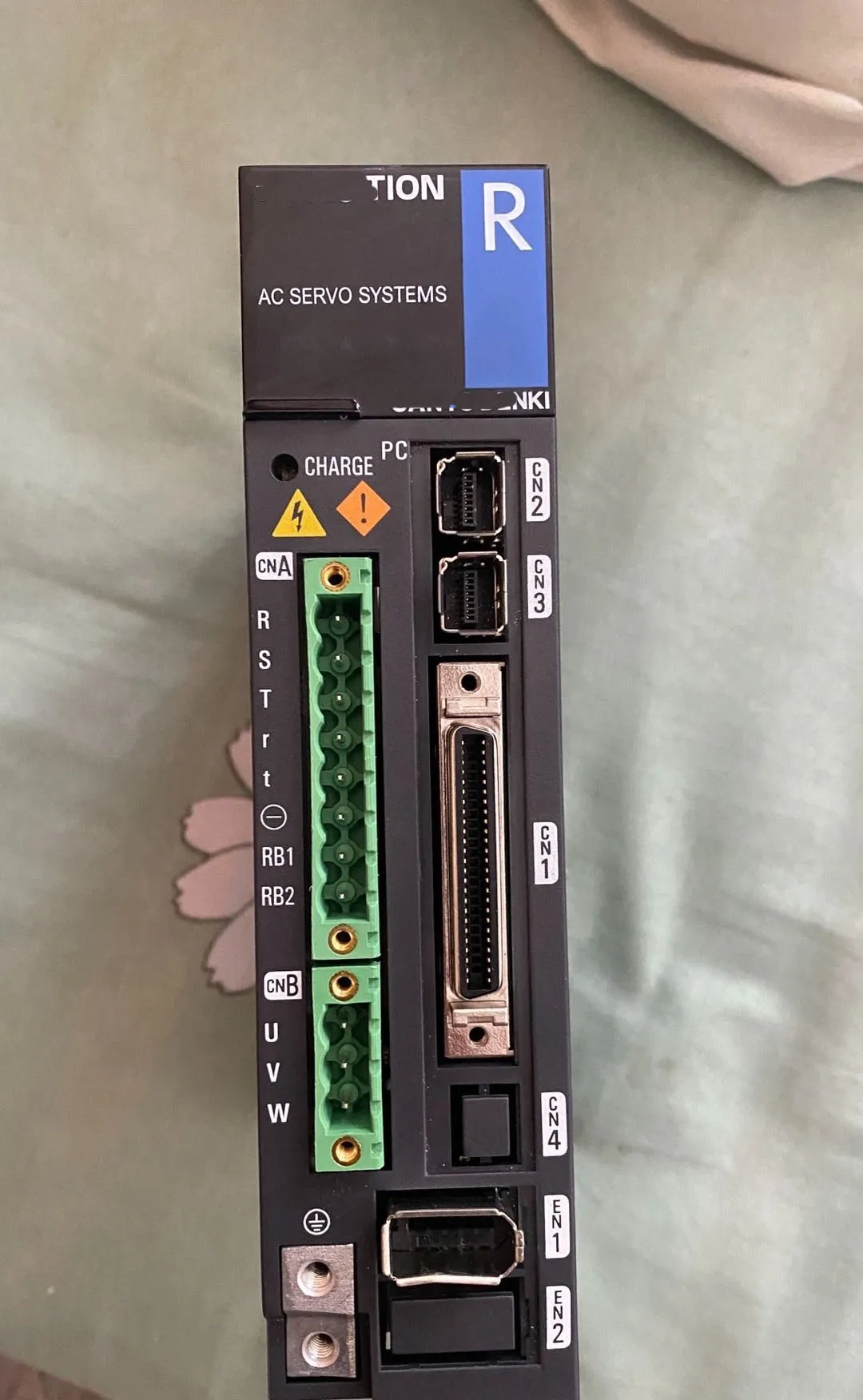 

RS2A01A0AL0W00 Servo Drive for Sanyo RS2A01A0AL0W00