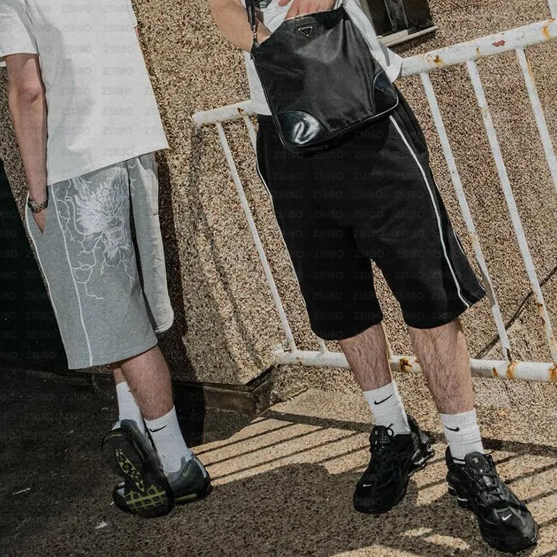 Hiphop Harajuku Retro Dragon Head Ricamo a strisce Casual Allentato Abbigliamento da uomo Punk Moda Streetwear Wom High Street Short