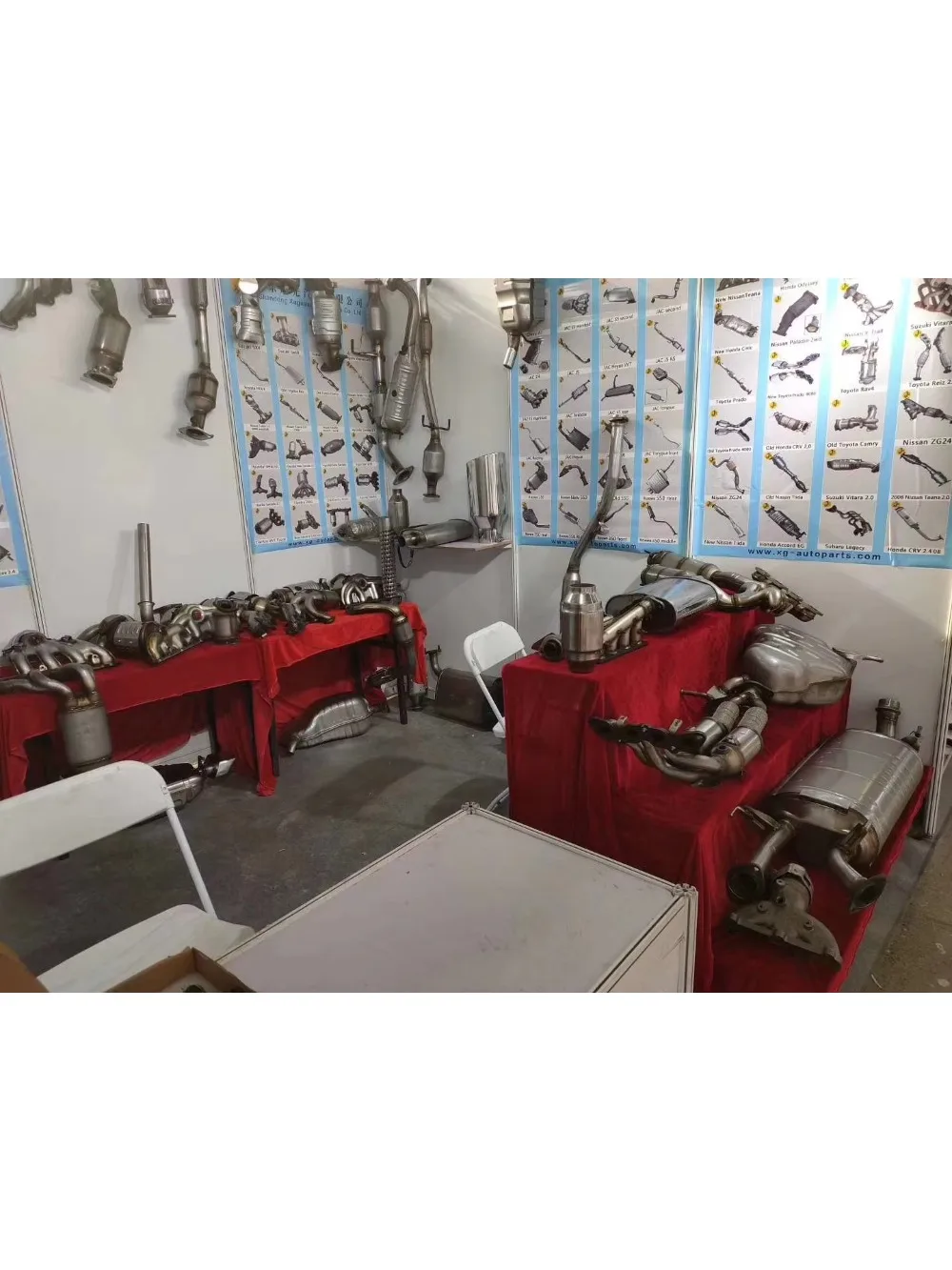 Auto Engine High Quality Cheap Price Exhaust Catalytic Converter for  Gran Lavida 1.6
