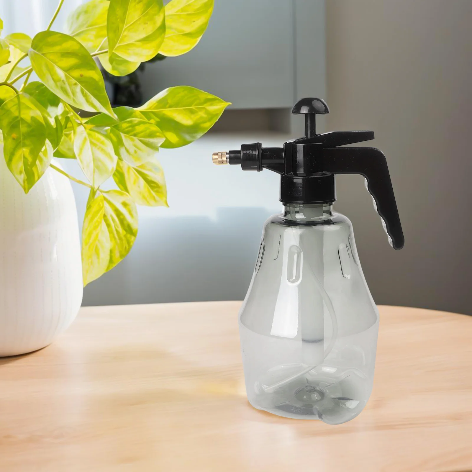 Indoor Gardening Manual Pressure Sprayer Adjustable Spray Modes Sprayer Transparent Bottle Design Water Column Mode