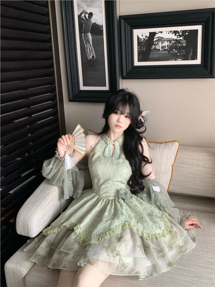 A gentle and elegant Chinese-style hollowed-out button-up sleeveless jacquard halter off-the-shoulder puffy dress