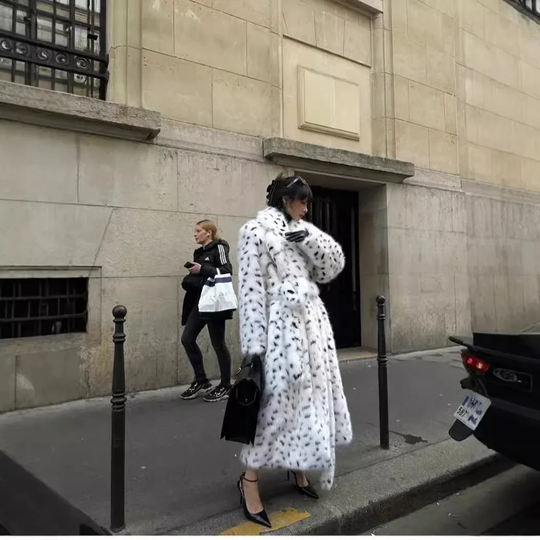 Otoño Invierno 2025 chaquetas de piel sintética para mujer abrigo largo estampado solapa elegante cárdigan con cordones chaqueta gruesa chaqueta holgada y cálida