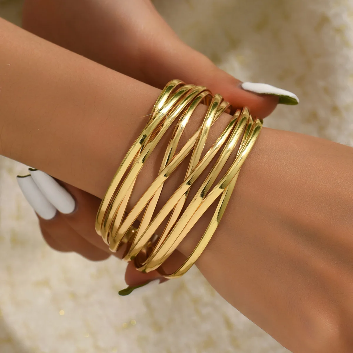 

Женский браслет нестандартной формы, модные многослойные регулируемые украшения из сплава с отверстием для рук