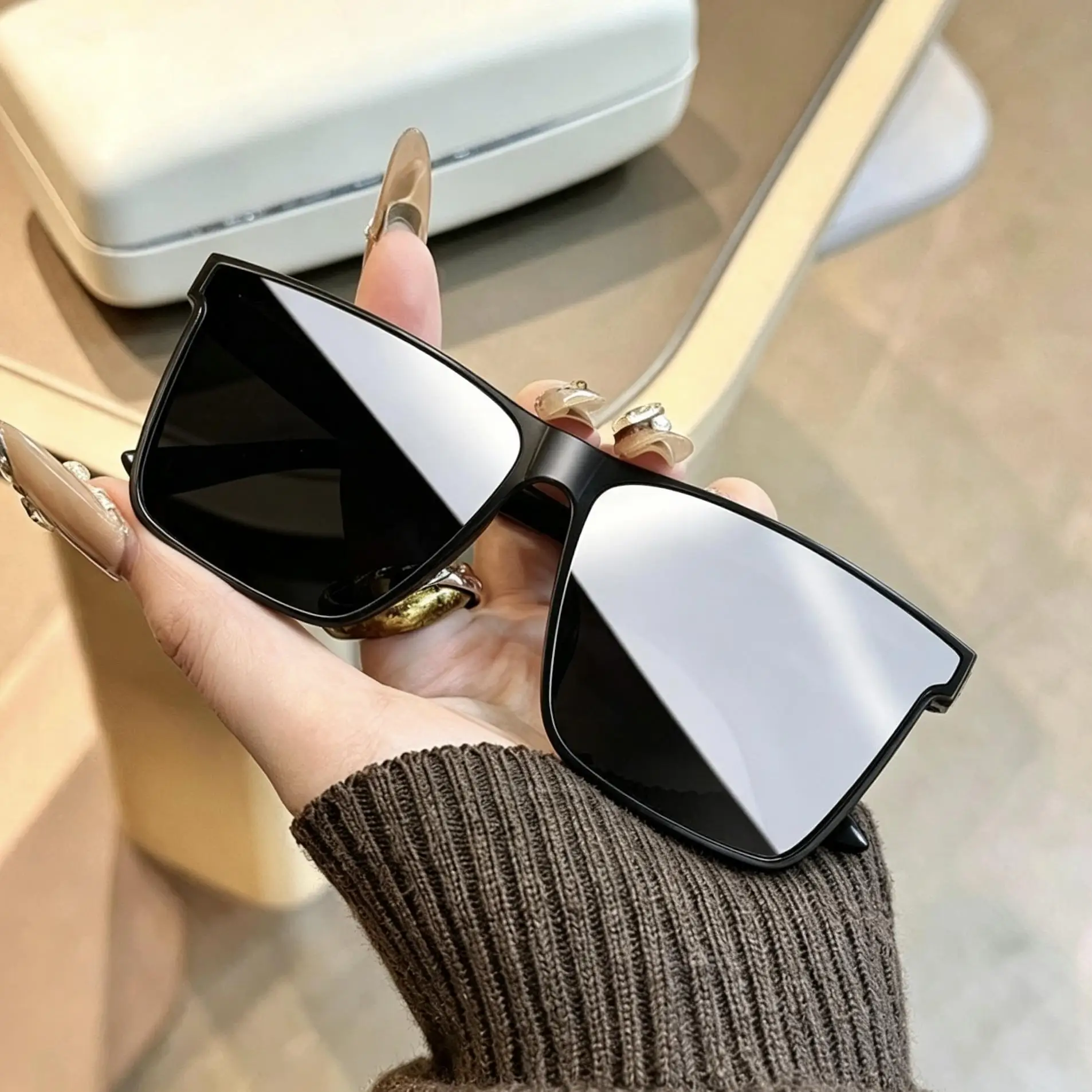 New Men's Driving Anti-UV Sunglasses Shape Ladies Square Frame Sun Glasses UV400 Black Gafas De Sol