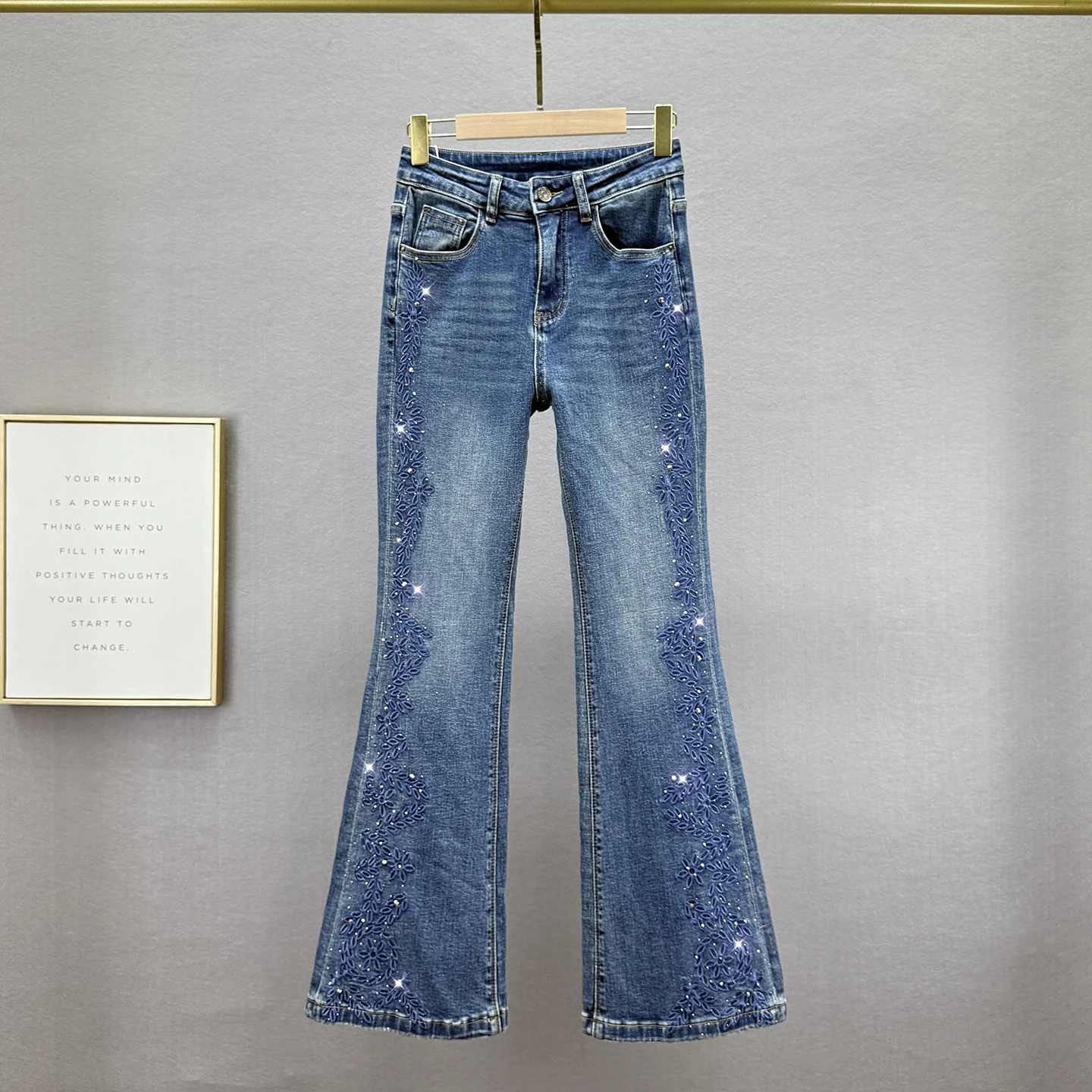 

Heavy-Duty Jeans for Women, Slightly Flared Pants, 2025 Autumn New High-Waisted Slimming Rhinestone Embroidered Long Pants