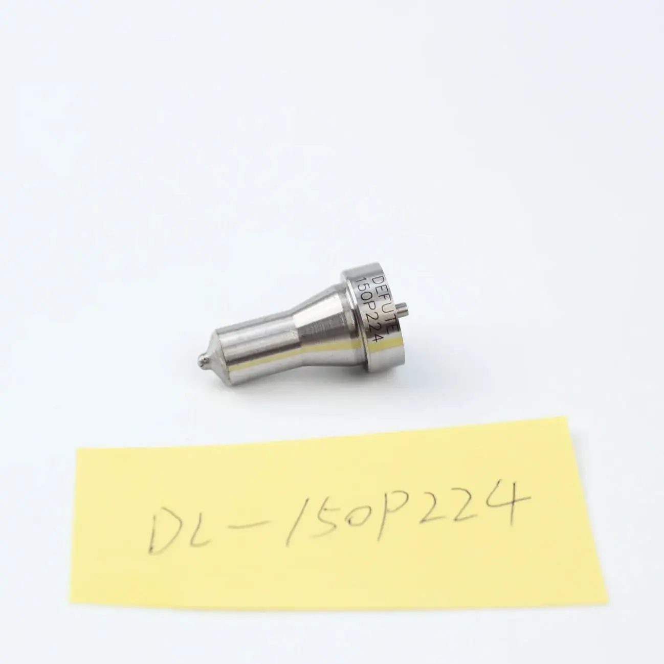 Diesel fuel injector nozzleDL-150P224  DL-159P175 High quality engine spare parts is Suitable for Yanmar engines 3TNV88 4TNV88