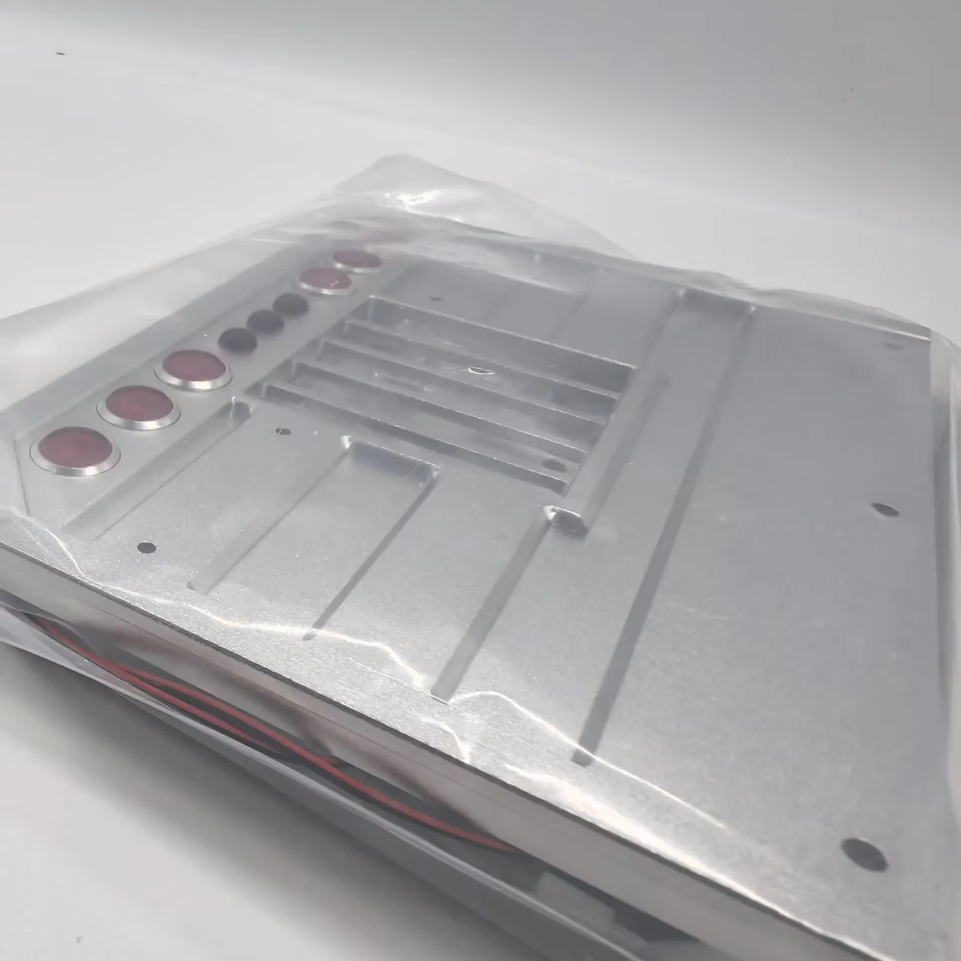 RC 1/14 Aluminiumlegierung Ausrüstungsgepäckträger mit LED-Licht für Tamiya Hydraulikbagger Lader LKW für SCANIA Tripper DIY-Teile – Detail 6