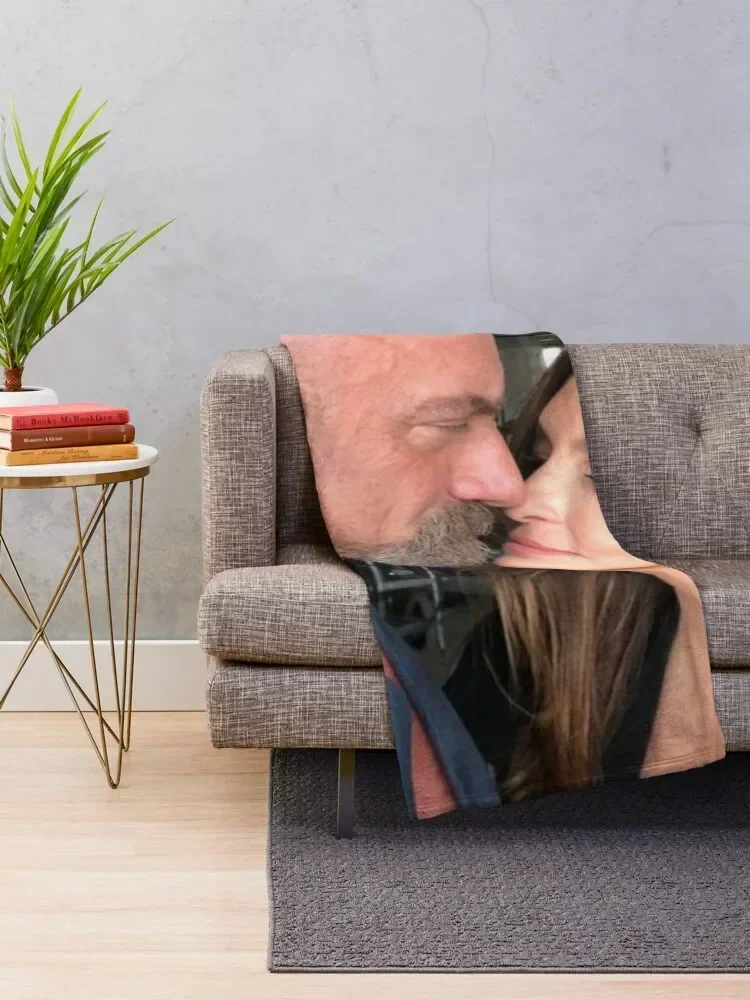 Chris Meloni & Mariska Hargitay Throw Blanket christmas decoration Blankets For Sofas blankets ands Sofa Quilt Blankets